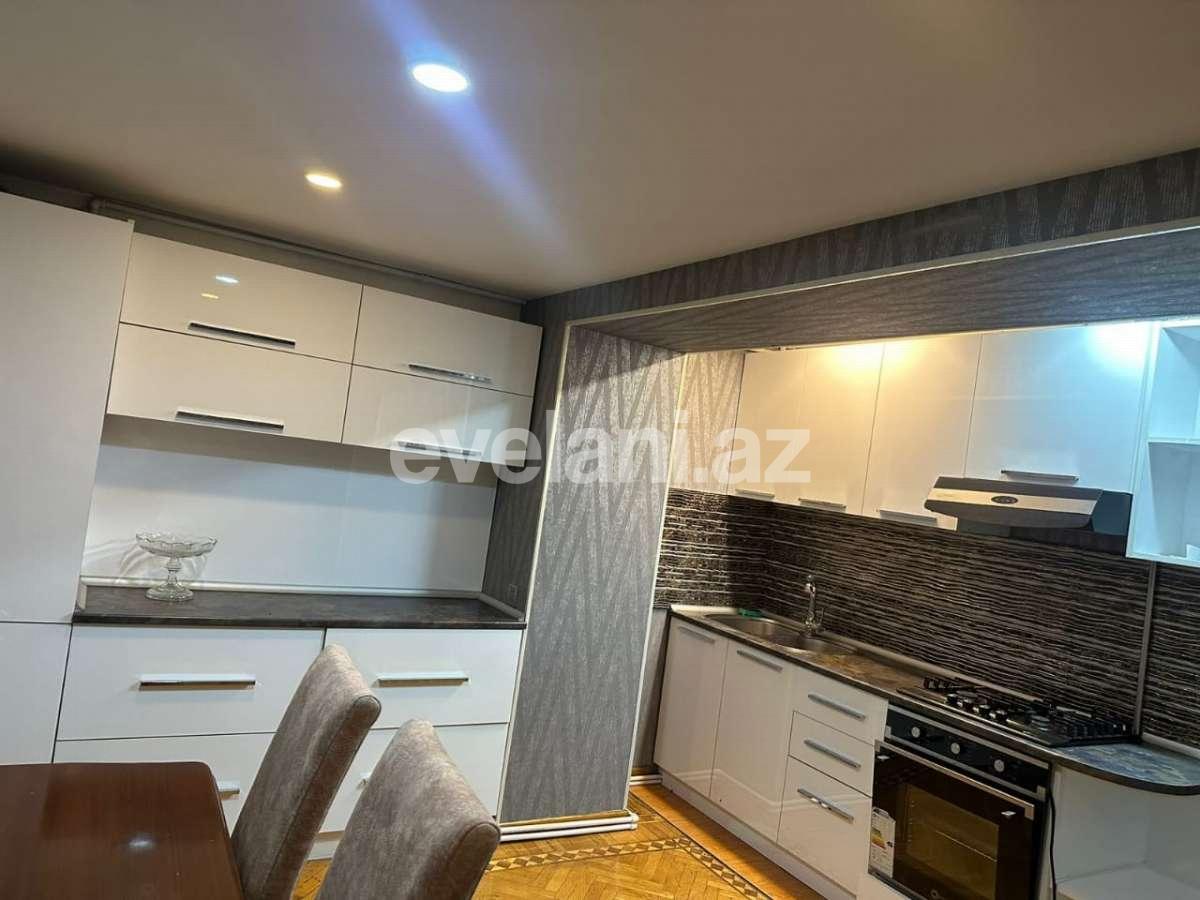 Kirayə verilir, köhnə tikili, 4 otaqlı, 130 m², Bakı, Səbail r, Sahil m.