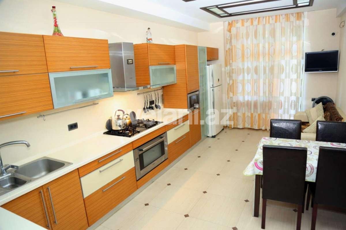 Kirayə verilir, yeni tikili, 4 otaqlı, 245 m², Bakı, Nəsimi r, 28 may m.