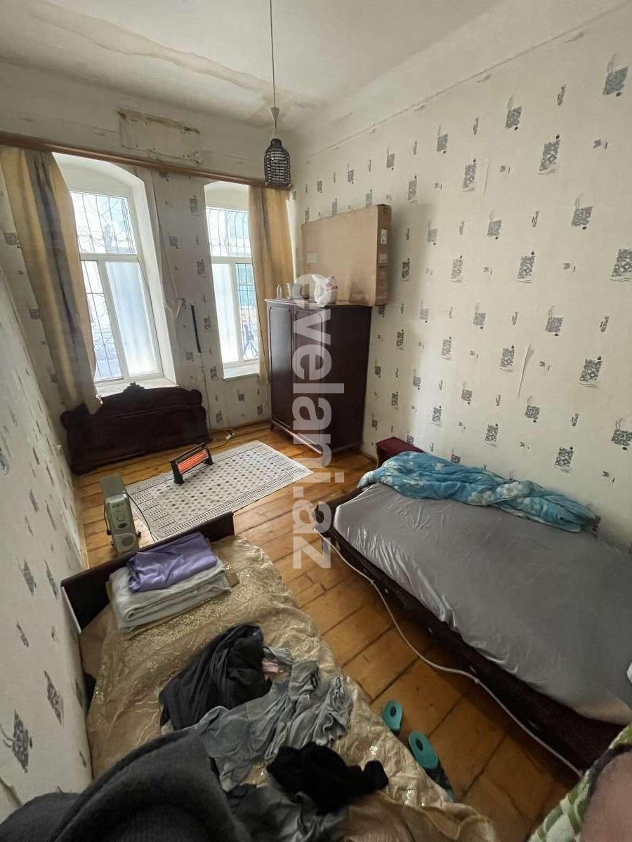 Satılır, köhnə tikili, 2 otaqlı, 40 m², Bakı, Səbail r, Bayıl q.