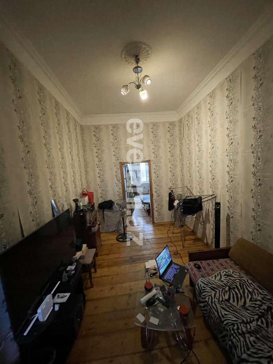Satılır, köhnə tikili, 2 otaqlı, 40 m², Bakı, Səbail r, Bayıl q.