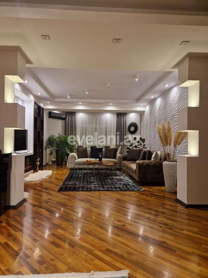 Satılır, yeni tikili, 4 otaqlı, 230 m², Bakı, Nəsimi r, Kubinka q, 8 Noyabr m.