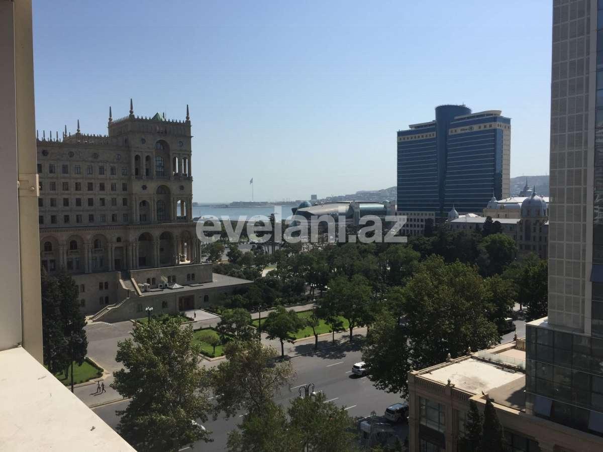 Rent, new building, 3 room, 120 m², Baku, Sabail r, Sahil m.