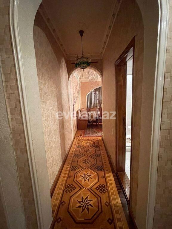 Satılır, köhnə tikili, 4 otaqlı, 130 m², Bakı, Nəsimi r, Memar Əcəmi m.