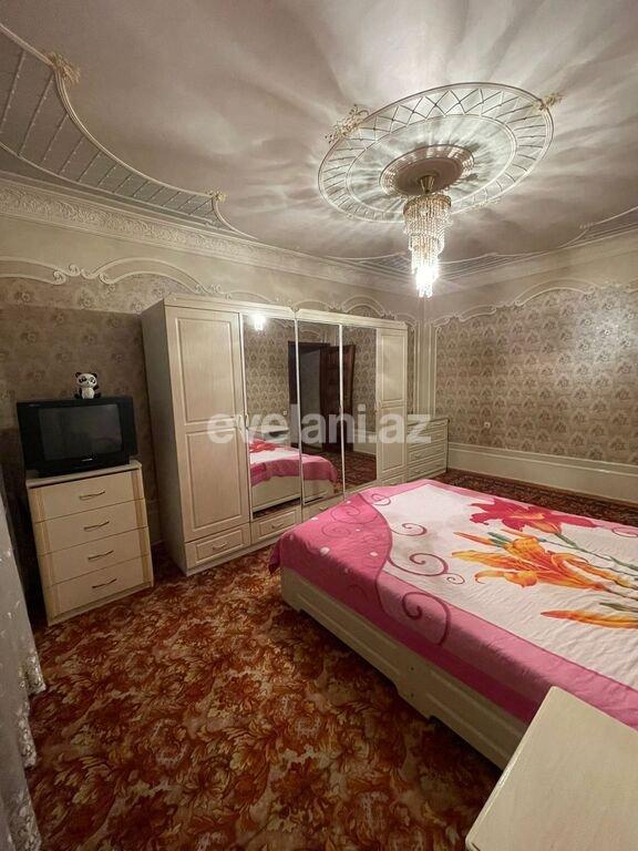 Satılır, köhnə tikili, 4 otaqlı, 130 m², Bakı, Nəsimi r, Memar Əcəmi m.