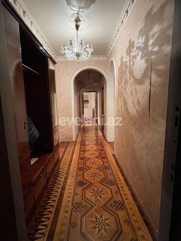 Satılır, köhnə tikili, 4 otaqlı, 130 m², Bakı, Nəsimi r, Memar Əcəmi m.