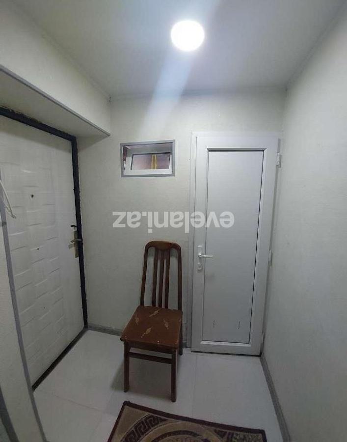 Satılır, köhnə tikili, 5 otaqlı, 120 m², Bakı, Yasamal r, Yasamal q, Elmlər Akademiyası m.