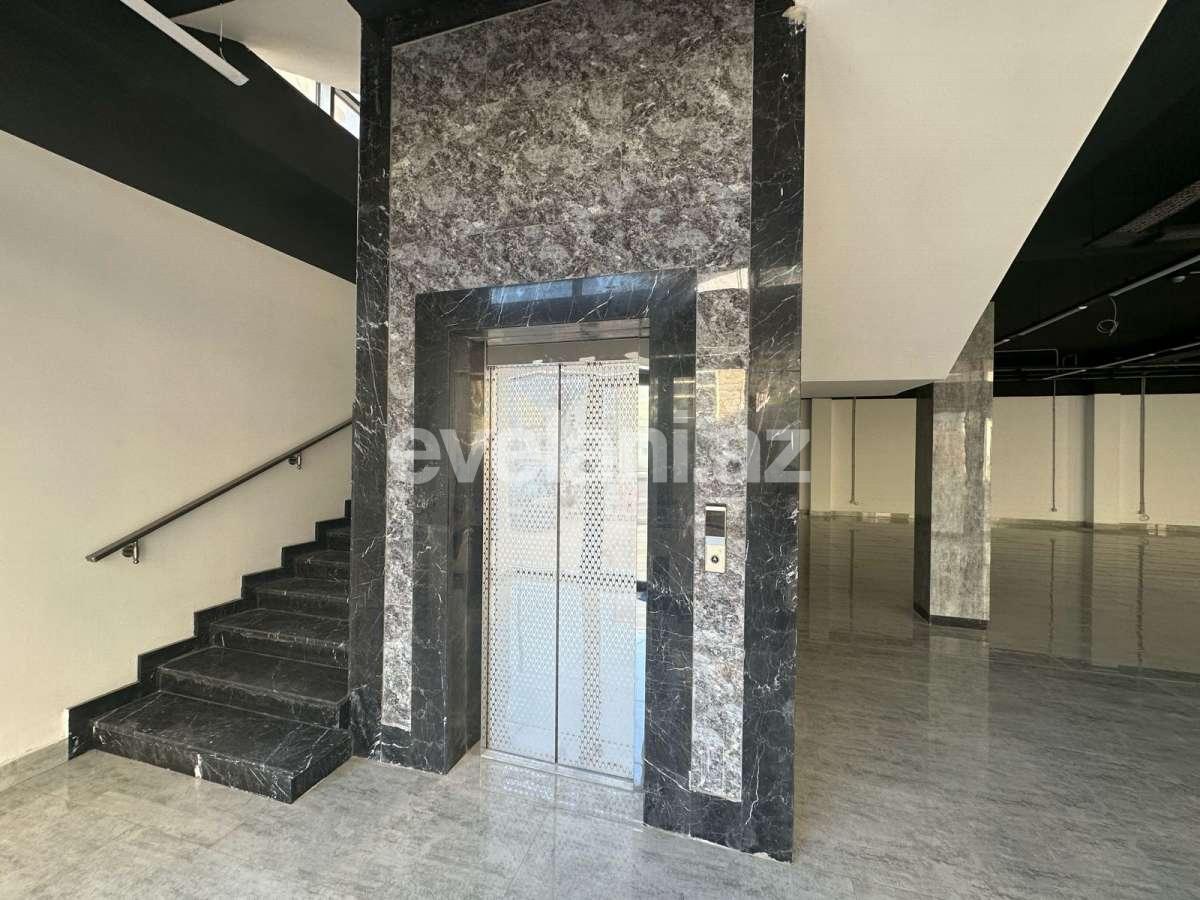 Kirayə verilir, ofis, 15 otaqlı, 1600 m², Bakı, Binəqədi r, 6-cı mikrorayon q, Azadlıq prospekti m.