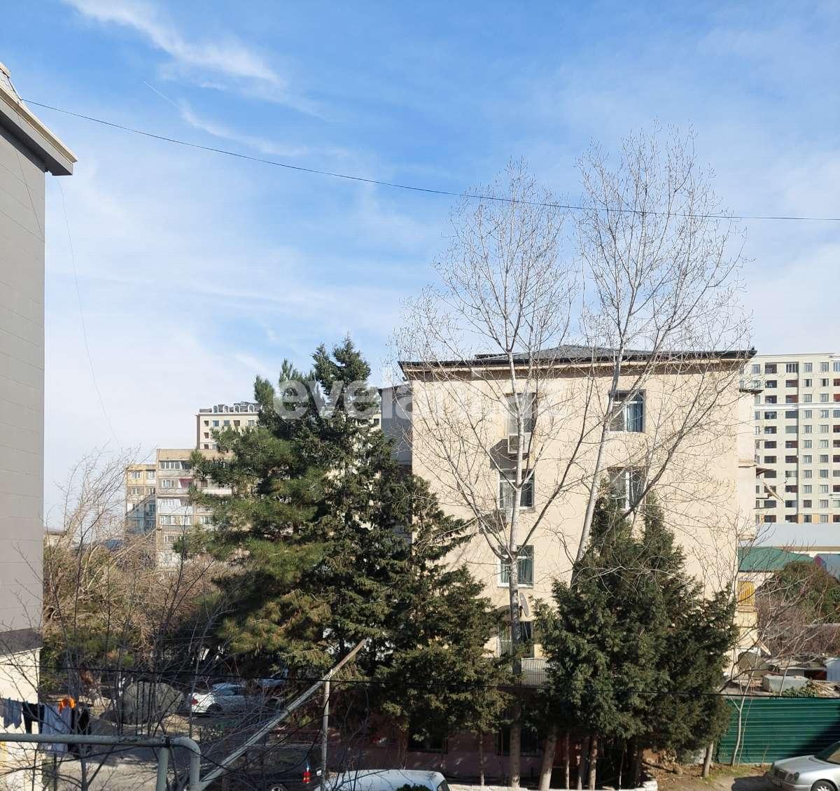 Satılır, köhnə tikili, 5 otaqlı, 120 m², Bakı, Yasamal r, Yasamal q, Elmlər Akademiyası m.