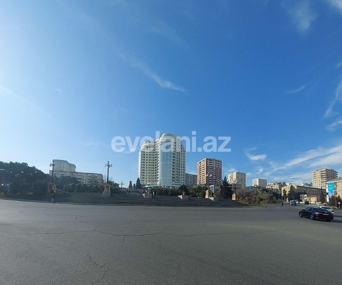 Satılır, köhnə tikili, 5 otaqlı, 120 m², Bakı, Yasamal r, Yasamal q, Elmlər Akademiyası m.