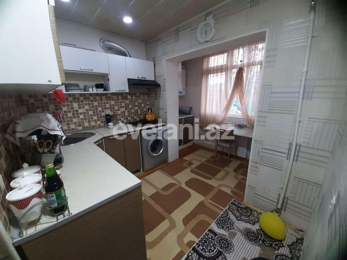 Satılır, köhnə tikili, 2 otaqlı, 60 m², Bakı, Yasamal r, Yeni Yasamal q, İnşaatçılar m.
