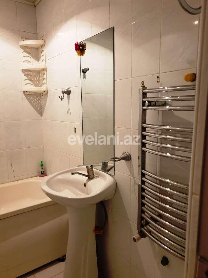 Satılır, köhnə tikili, 2 otaqlı, 65 m², Bakı, Xətai r, Həzi Aslanov m.