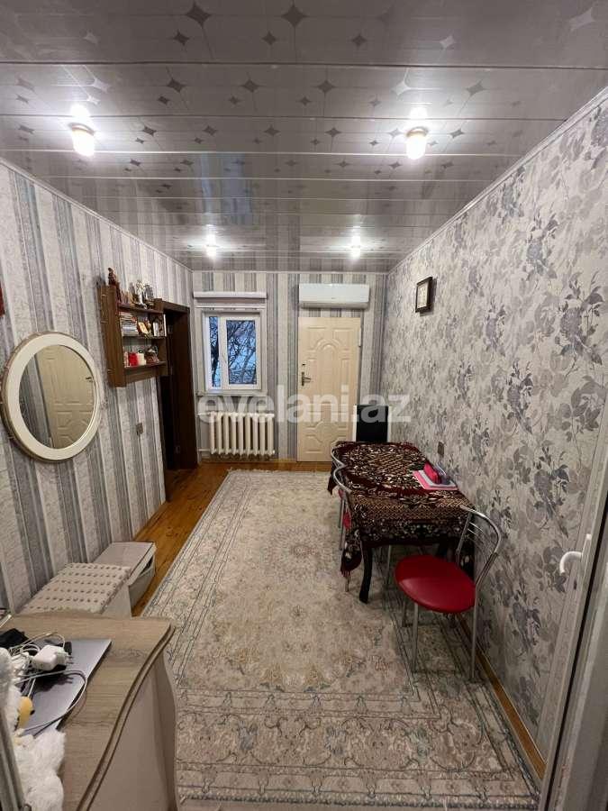 Satılır, köhnə tikili, 4 otaqlı, 75 m², Bakı, Nizami r, Xalqlar Dostluğu m.