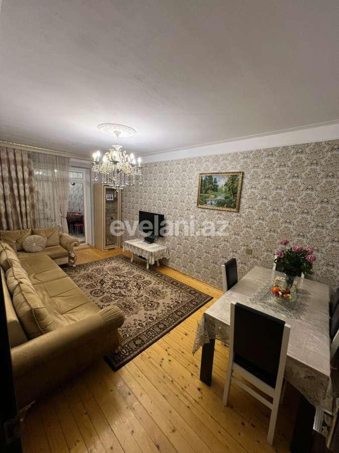 Satılır, köhnə tikili, 4 otaqlı, 75 m², Bakı, Nizami r, Xalqlar Dostluğu m.