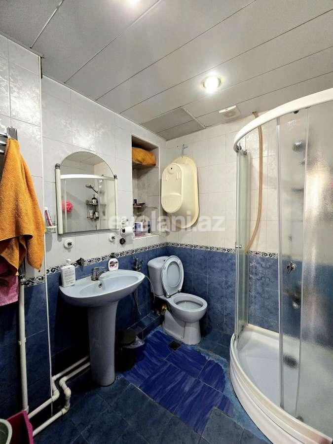 Sale, old building, 3 room, 63 m², Baku, Nasimi r.