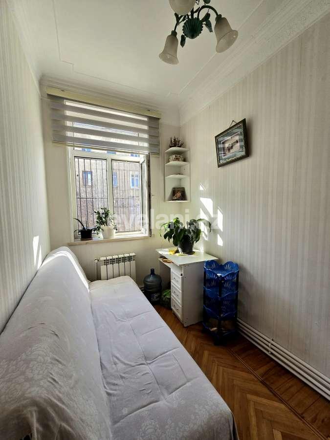 Sale, old building, 3 room, 63 m², Baku, Nasimi r.