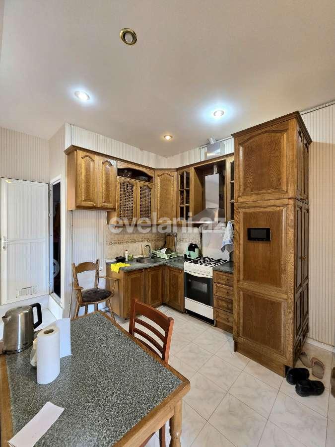 Sale, old building, 3 room, 63 m², Baku, Nasimi r.