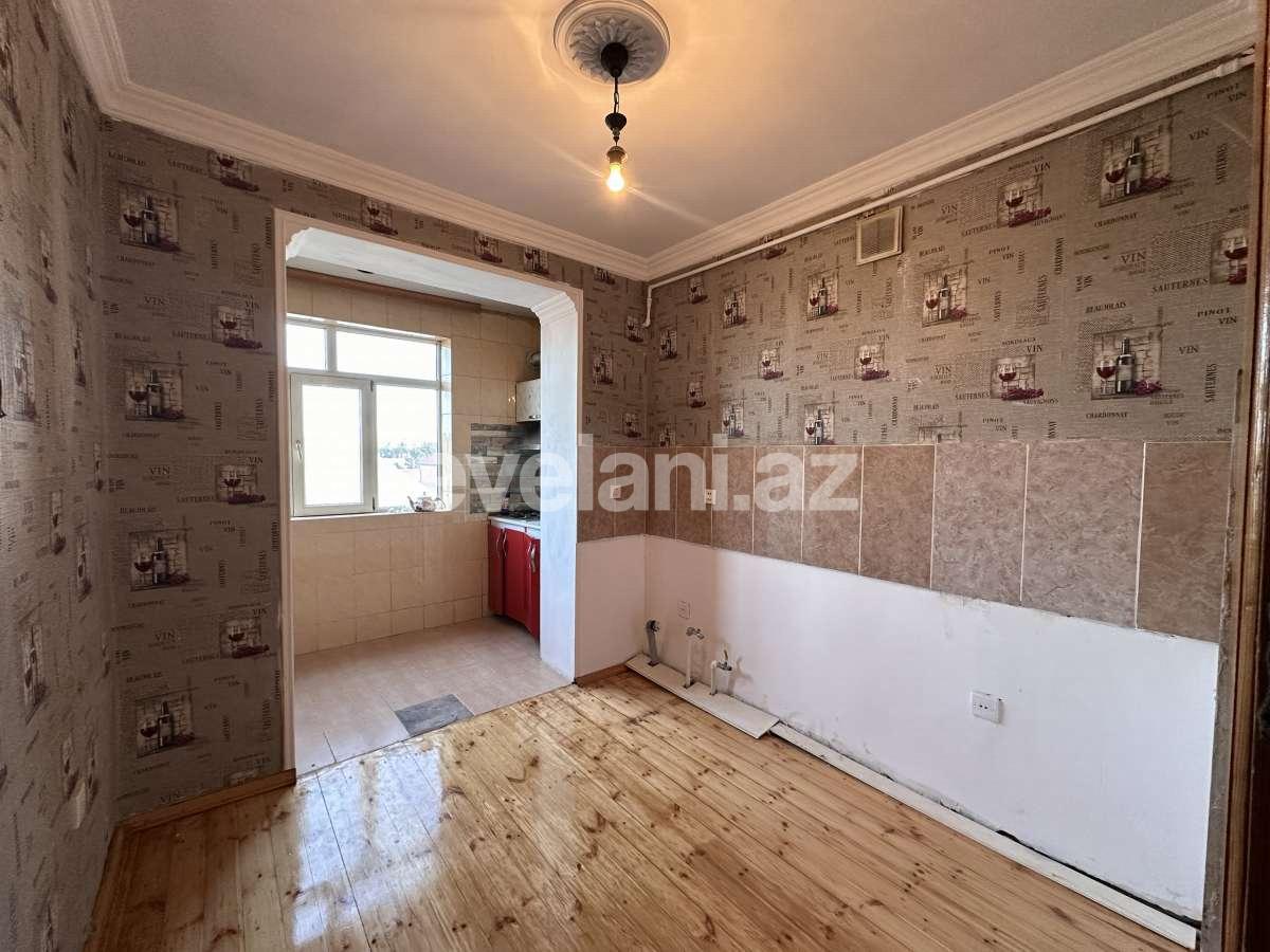 Satılır, köhnə tikili, 2 otaqlı, 65 m², Bakı, Nizami r, 8-ci kilometr q, Xalqlar Dostluğu m.
