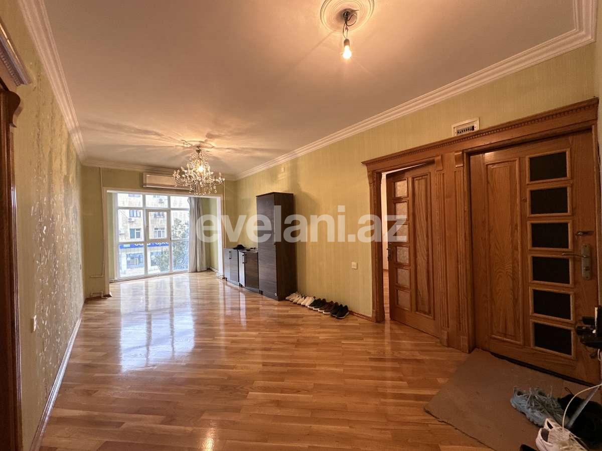 Satılır, köhnə tikili, 4 otaqlı, 110 m², Bakı, Xətai r, Əhmədli q.