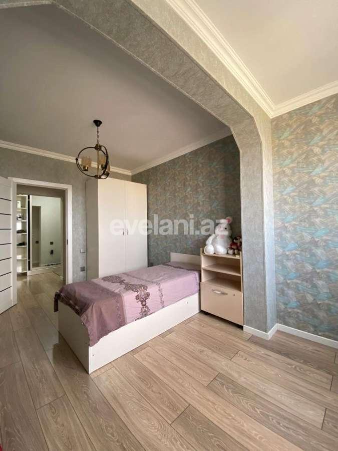 Satılır, köhnə tikili, 3 otaqlı, 80 m², Bakı, Suraxanı r, Massiv D q.