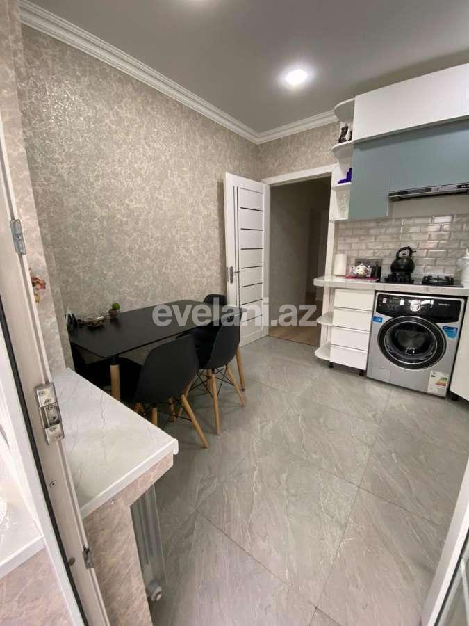 Satılır, köhnə tikili, 3 otaqlı, 80 m², Bakı, Suraxanı r, Massiv D q.