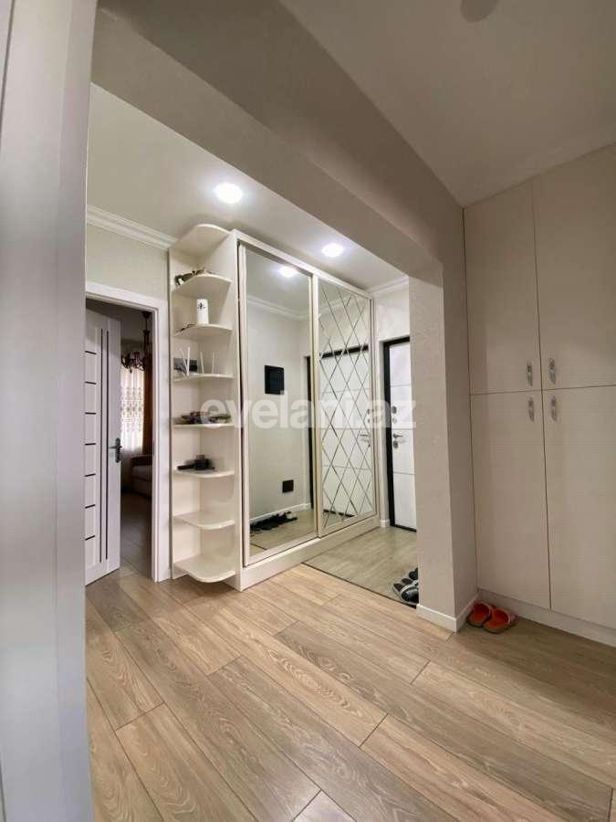Satılır, köhnə tikili, 3 otaqlı, 80 m², Bakı, Suraxanı r, Massiv D q.