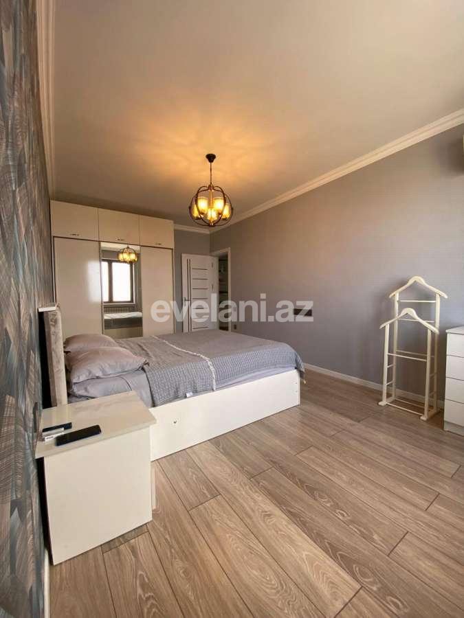 Satılır, köhnə tikili, 3 otaqlı, 80 m², Bakı, Suraxanı r, Massiv D q.