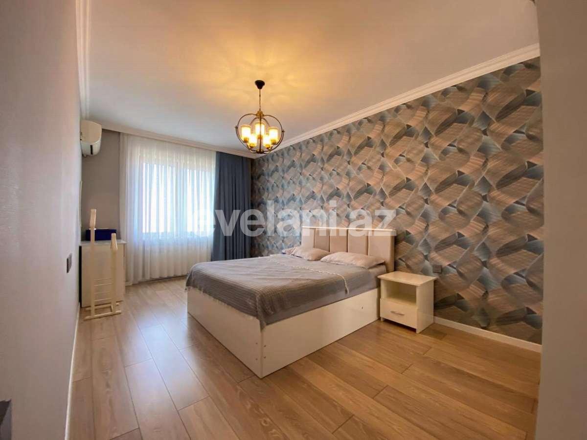 Satılır, köhnə tikili, 3 otaqlı, 80 m², Bakı, Suraxanı r, Massiv D q.