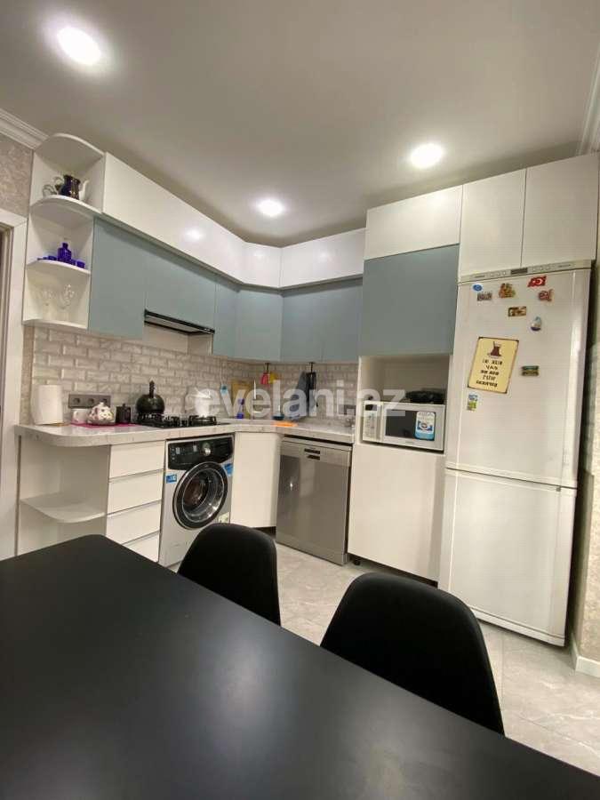 Satılır, köhnə tikili, 3 otaqlı, 80 m², Bakı, Suraxanı r, Massiv D q.
