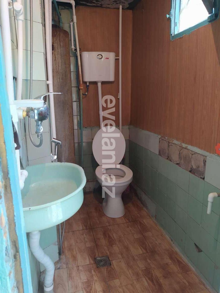 Satılır, köhnə tikili, 2 otaqlı, 38.6 m², Bakı, Səbail r, 20-ci sahə q.