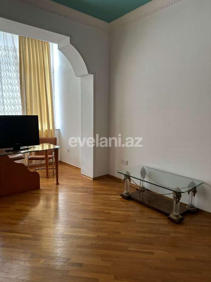 Rent, new building, 4 room, 200 m², Baku, Binagadi r, 8-th microdistrict d, Azadlig prospekti m.