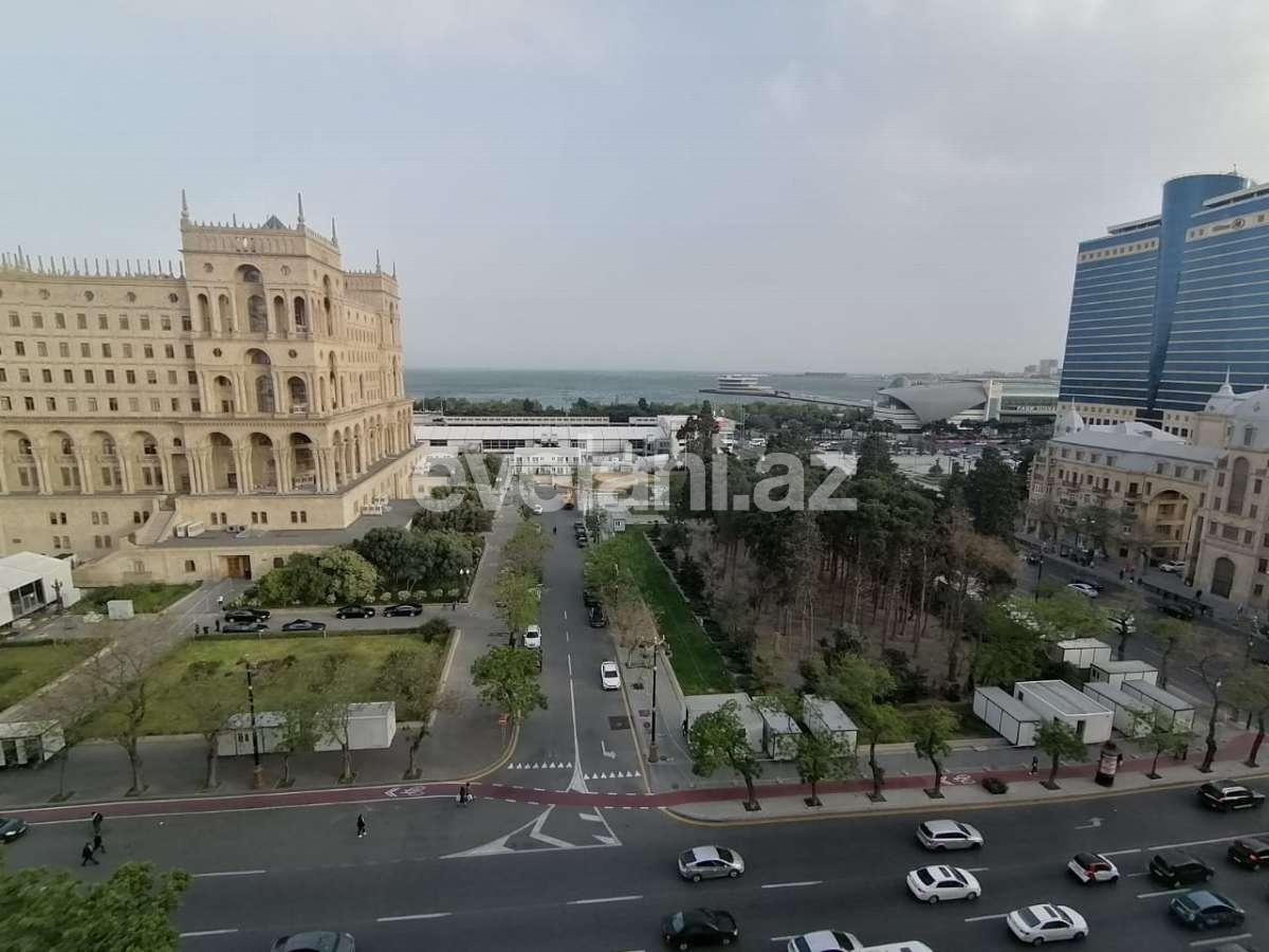 Rent, old building, 2 room, 85 m², Baku, Nasimi r, 28 may m.
