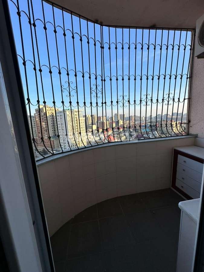 Kirayə verilir, yeni tikili, 4 otaqlı, 192 m², Bakı, Nəsimi r, 8 Noyabr m.