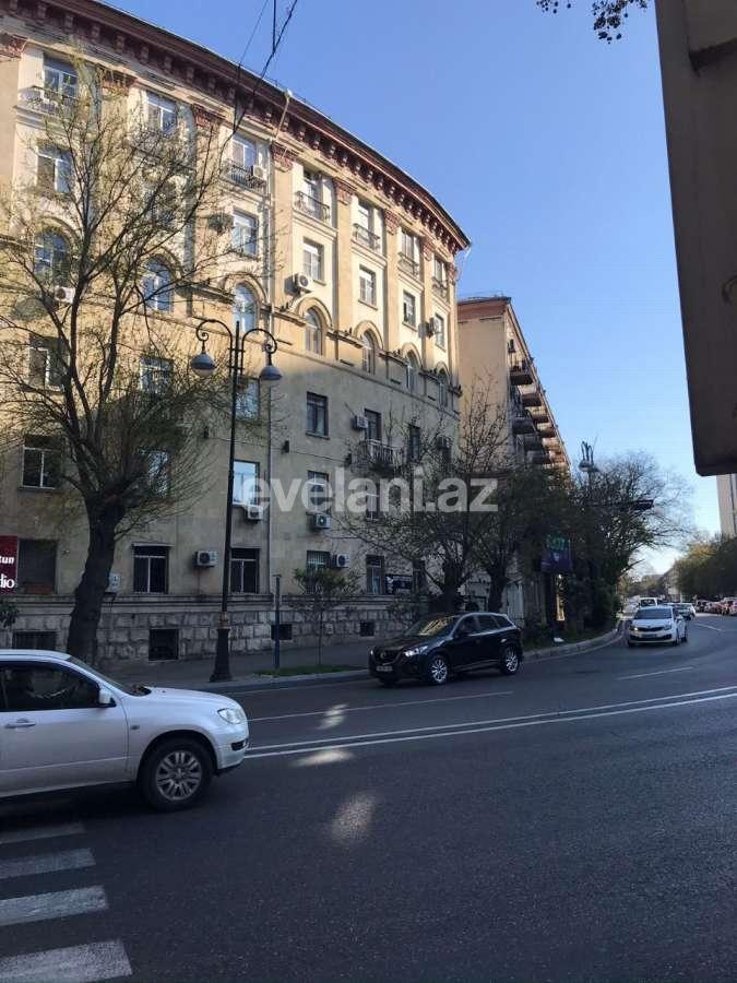 Сдаётся, вторичка, 3-комнаты, 75 m², Баку, Ясамальский r, Низами m.