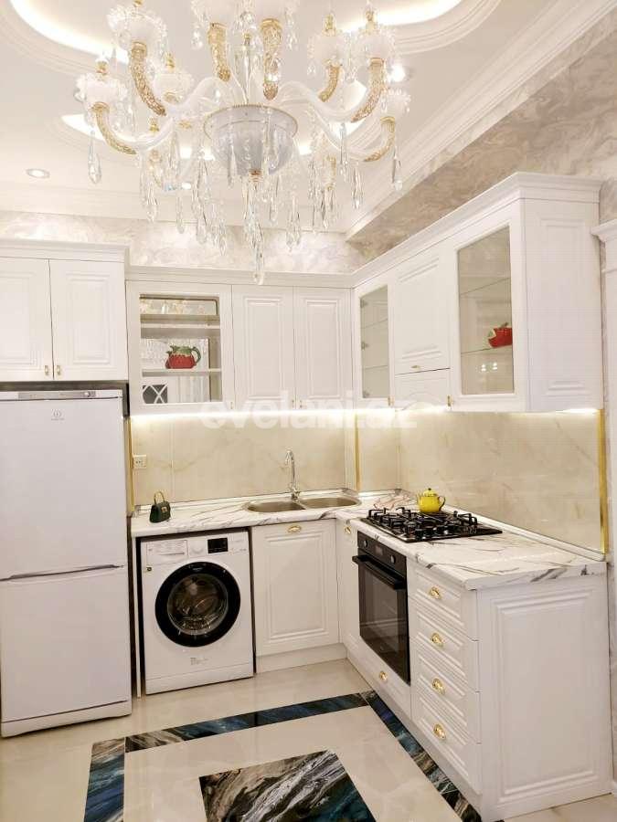 Kirayə verilir, yeni tikili, 2 otaqlı, 70 m², Bakı, Nəsimi r.