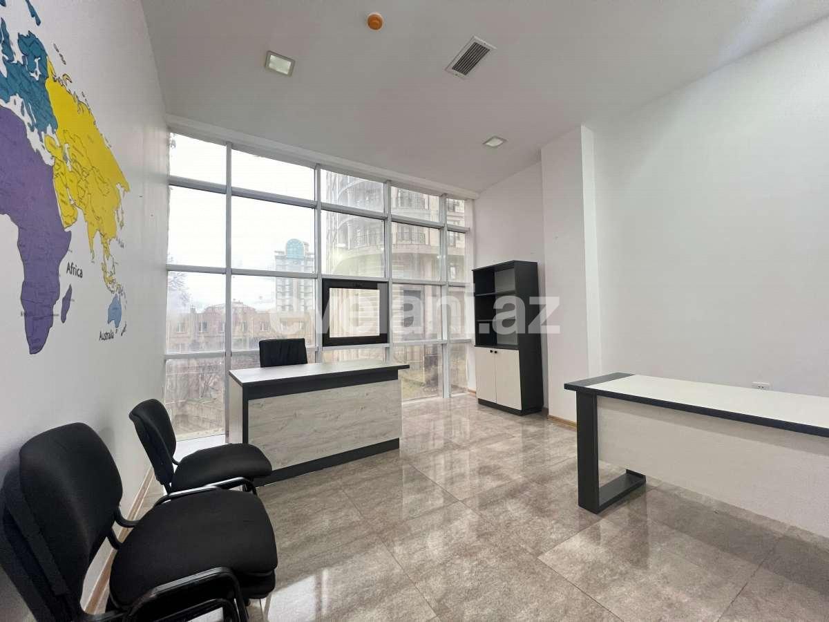 Kirayə verilir, ofis, 2 otaqlı, 36 m², Bakı, Nəsimi r, 28 may m.