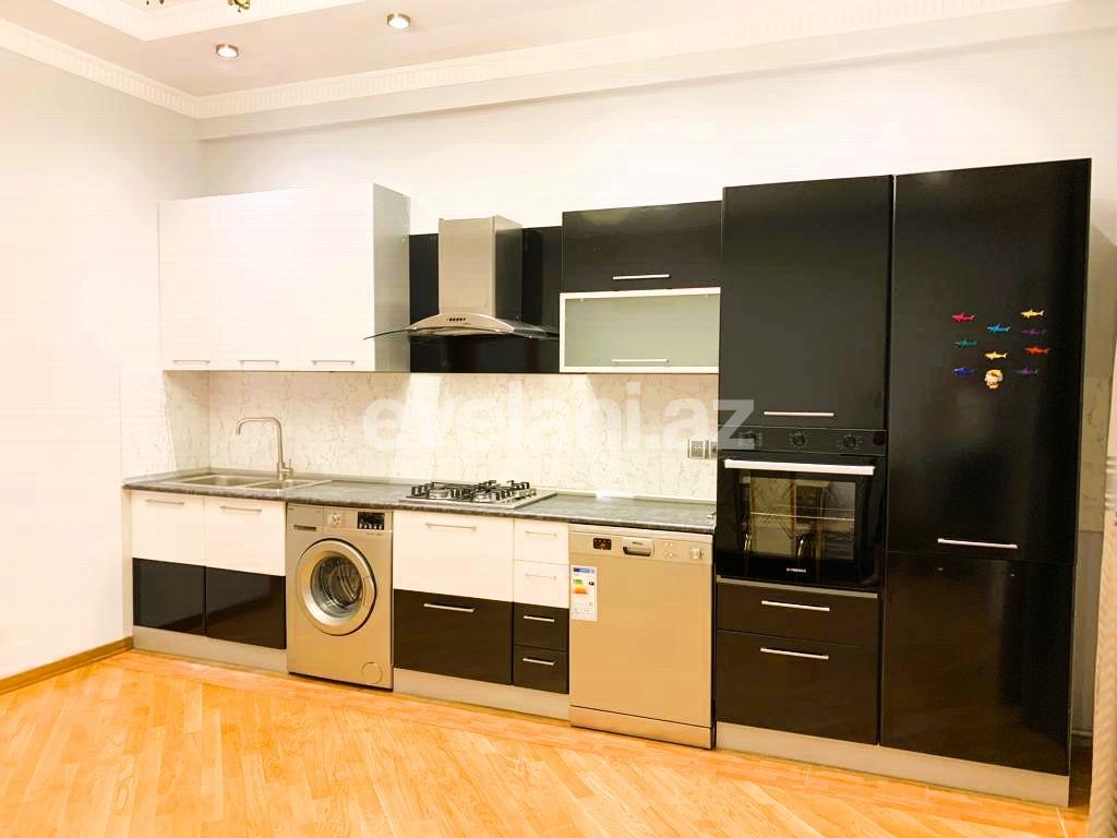 Kirayə verilir, yeni tikili, 4 otaqlı, 205 m², Bakı, Nəsimi r, Kubinka q, 28 may m.