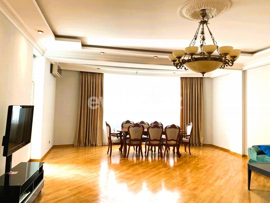 Kirayə verilir, yeni tikili, 4 otaqlı, 205 m², Bakı, Nəsimi r, Kubinka q, 28 may m.