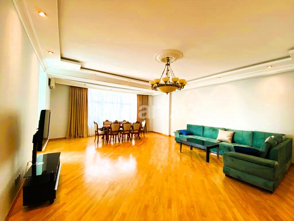 Kirayə verilir, yeni tikili, 4 otaqlı, 205 m², Bakı, Nəsimi r, Kubinka q, 28 may m.