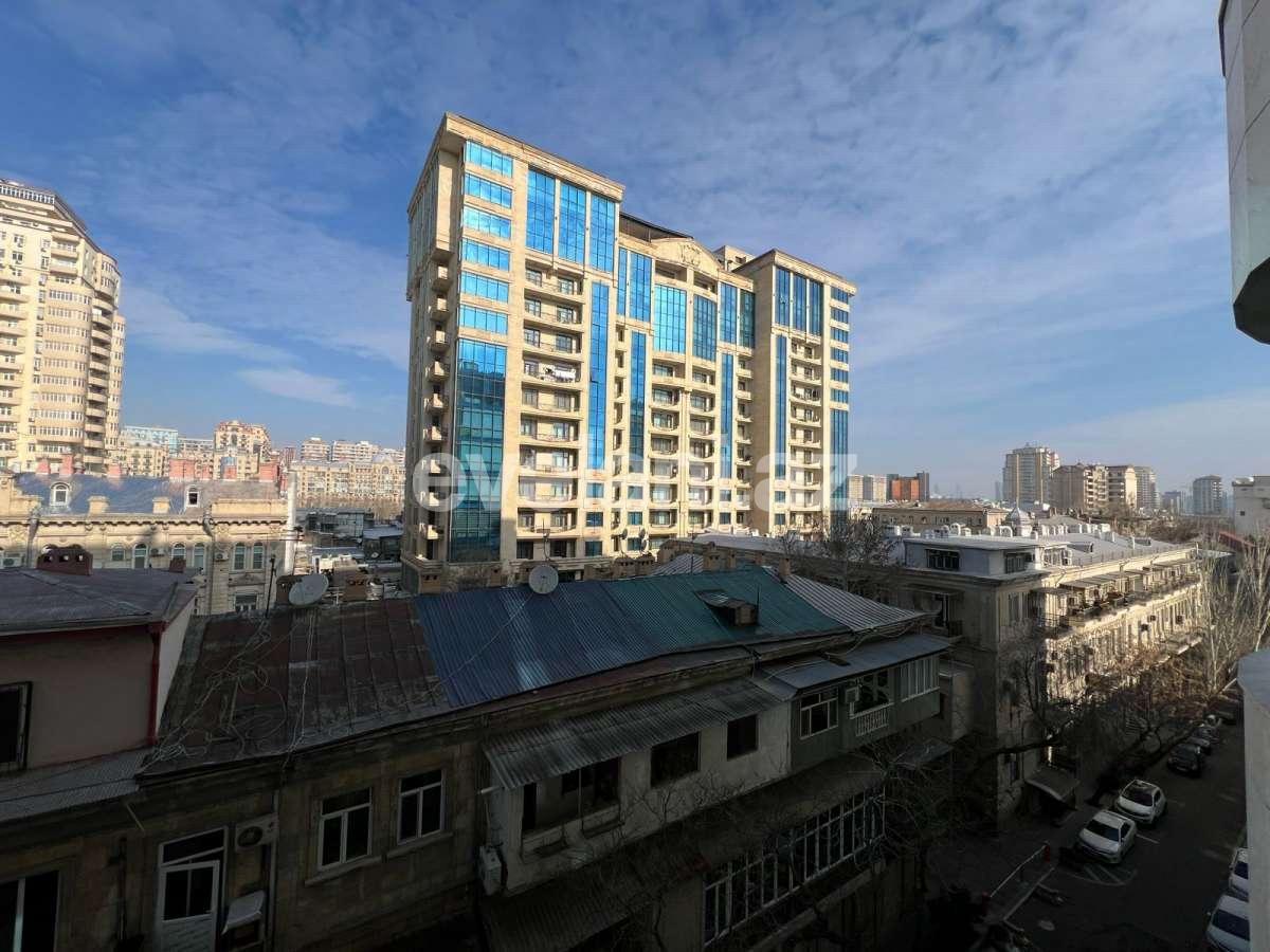 Kirayə verilir, yeni tikili, 3 otaqlı, 130 m², Bakı, Nəsimi r.