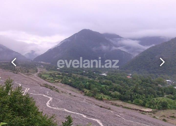 Satılır, həyət evi / bağ, 3 otaqlı, 60 m², Şəki