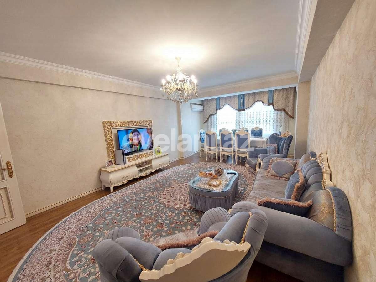 Satılır, yeni tikili, 2 otaqlı, 89 m², Bakı, Nizami r, Qara Qarayev m.