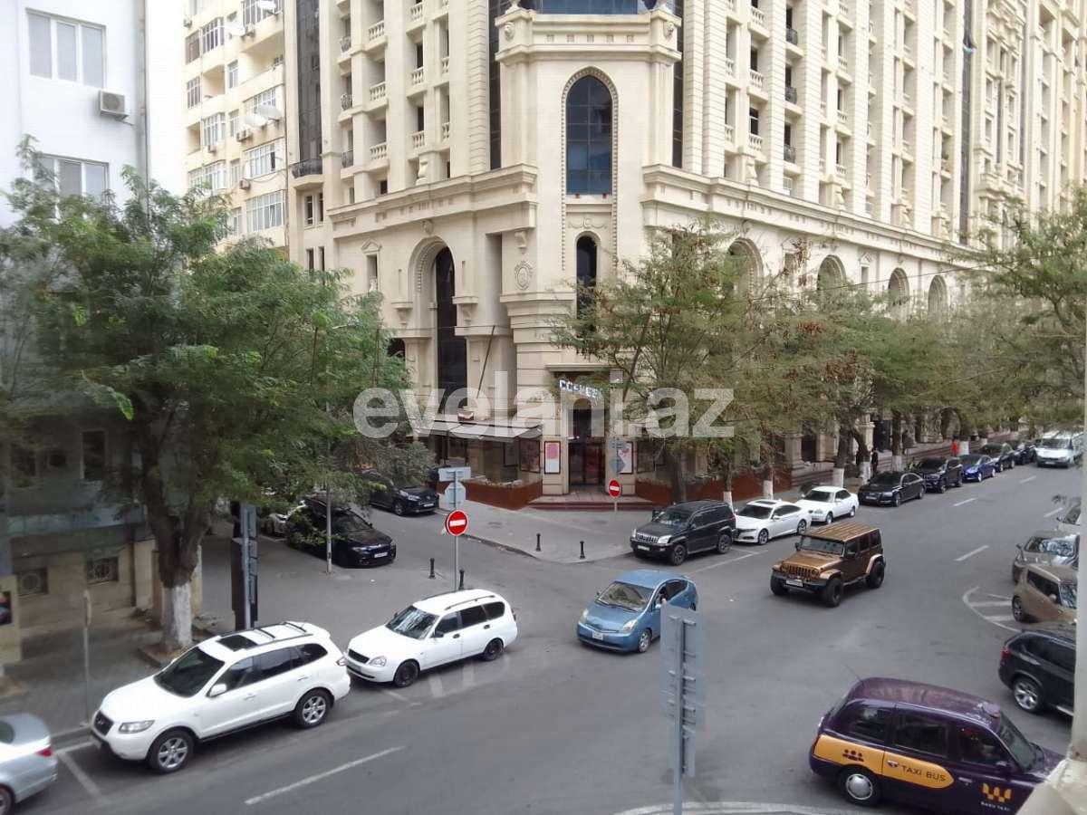 Kirayə verilir, yeni tikili, 3 otaqlı, 130 m², Bakı, Yasamal r, Nizami m.