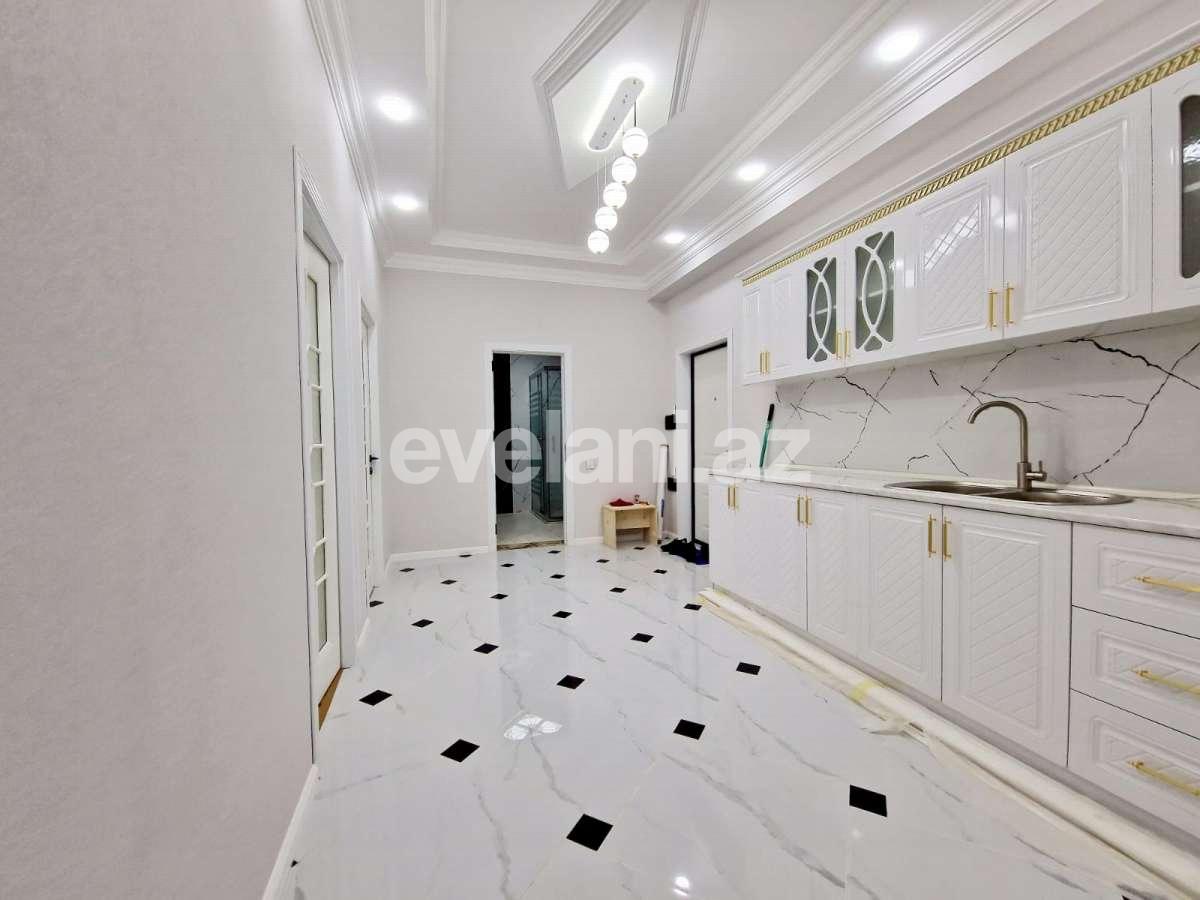 Satılır, yeni tikili, 2 otaqlı, 70 m², Bakı, Nizami r, Qara Qarayev m.