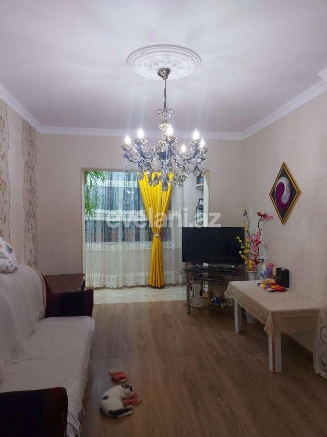 Satılır, köhnə tikili, 4 otaqlı, 90 m², Bakı, Xəzər r, Buzovna q.