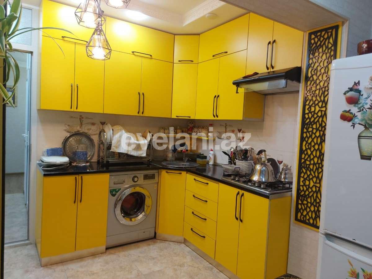 Satılır, köhnə tikili, 4 otaqlı, 90 m², Bakı, Xəzər r, Buzovna q.