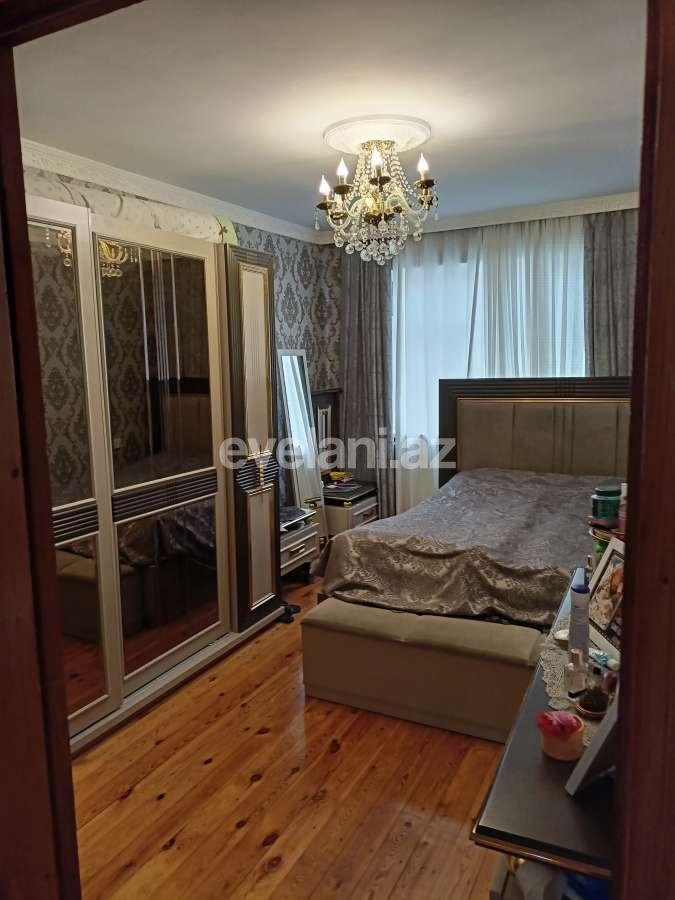 Satılır, köhnə tikili, 3 otaqlı, 70 m², Bakı, Suraxanı r, Qaraçuxur q.