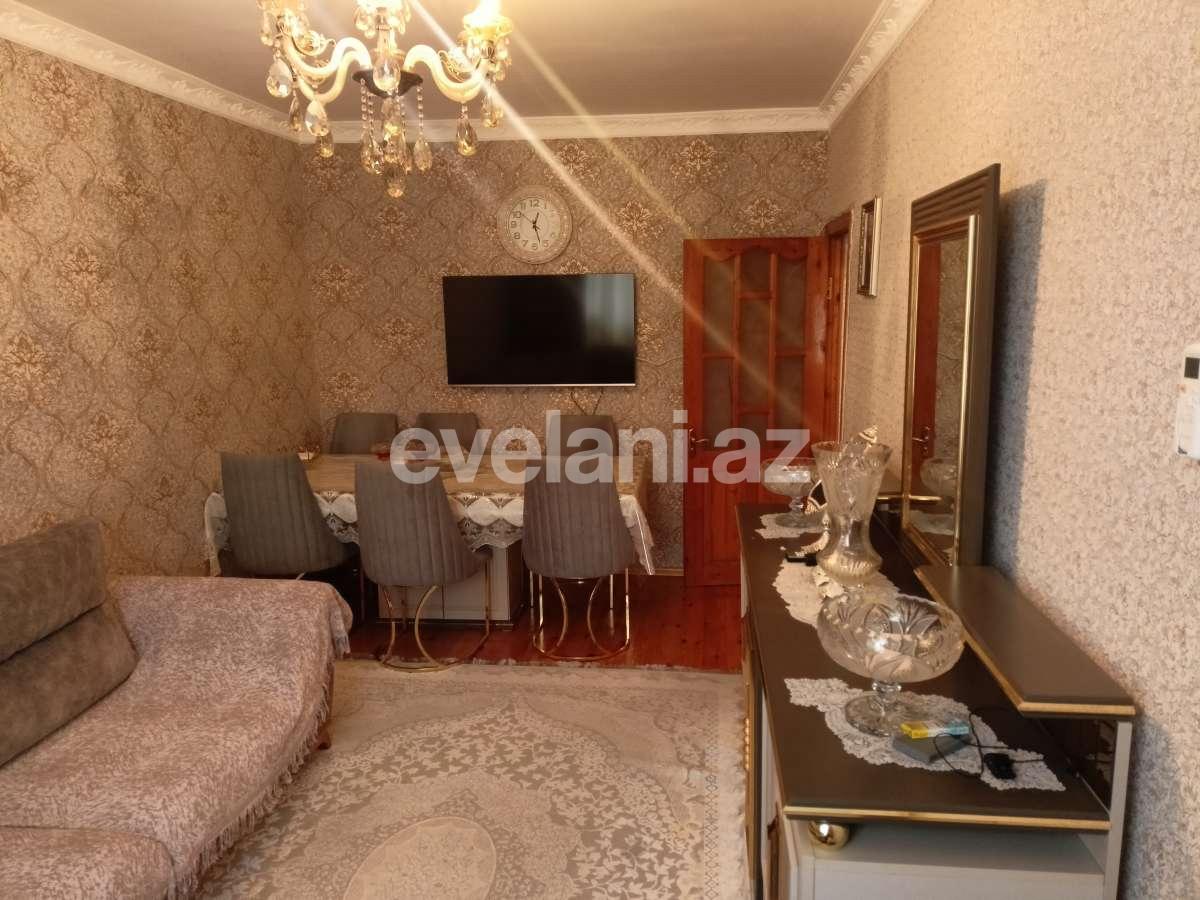 Satılır, köhnə tikili, 3 otaqlı, 70 m², Bakı, Suraxanı r, Qaraçuxur q.