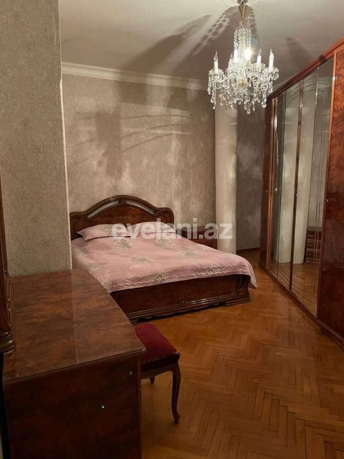 Сдаётся, вторичка, 3-комнаты, 136 m², Баку, Ясамальский r, Элмляр Академиясы m.