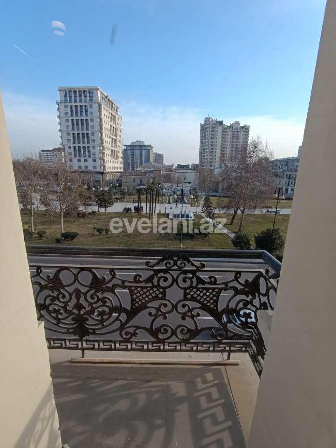 Rent, old building, 3 room, 85 m², Baku, Yasamal r.
