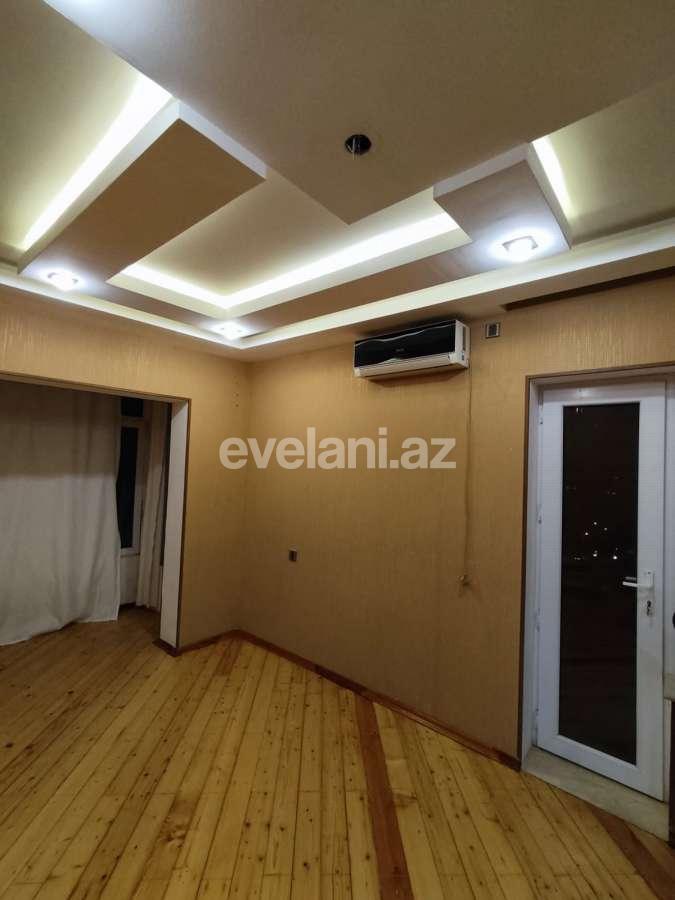 Satılır, köhnə tikili, 2 otaqlı, 70 m², Bakı, Xətai r, Həzi Aslanov m.